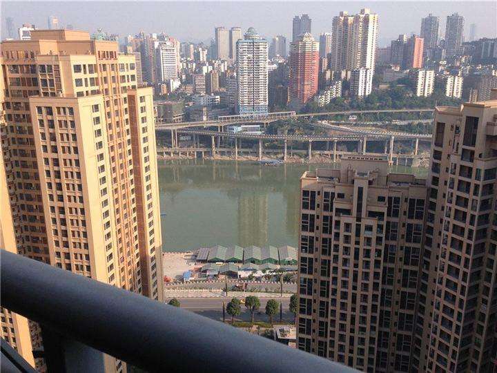 重庆江湾城9栋3单元外墙横梁整改